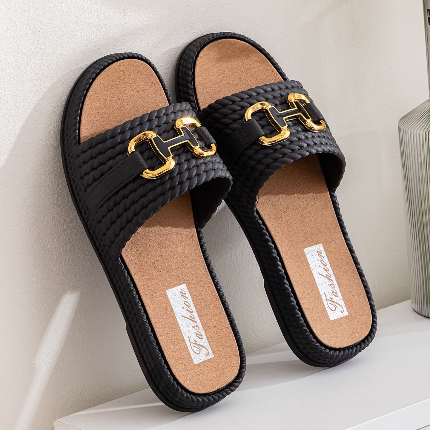 Women's Slippers Trendy Style Beach Slippers Can Be Worn Out Premium Fashion Women's Casual