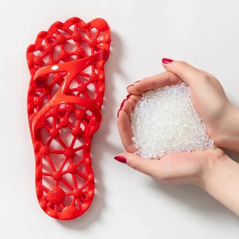 Men's hollow home leaking slippers bath non-slip massage slippers sandals women's summer pedicure massage slippers