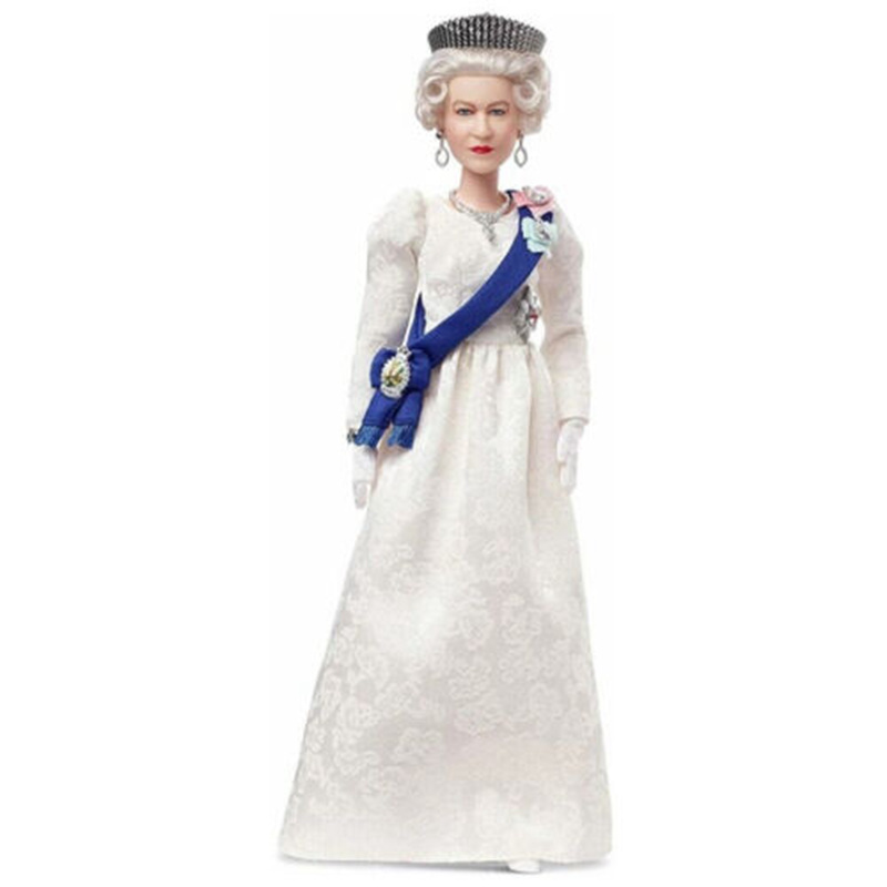 Barbie Signature Queen Elizabeth II Platinum Jubilee Doll for Collectors In Hand