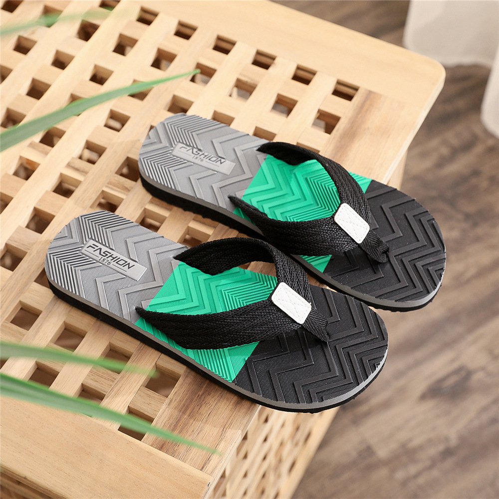 Summer New Type Miter Slippers Men's Outwear Fashion Leisure Beach Men's Miter Slippers Clip Feet Sandals