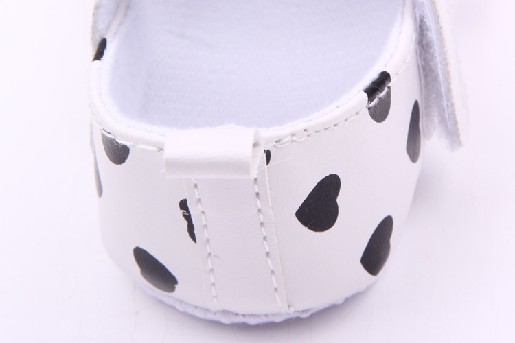Classic Children Baby Kids Boy Girl PU Heart Shaped Floor Shoes Autumn Fashion Non-Slip Soft Toddlers First Walkers