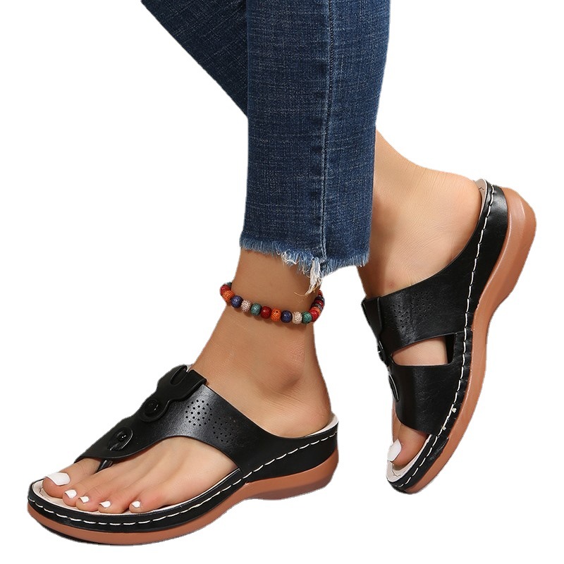 Cross border 2023 European and American style clip toe casual foreign trade thick sole large size shoes for women with sloping h