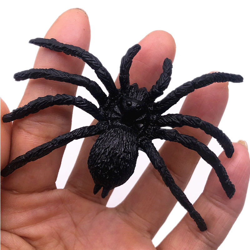 Black Spider Plastic Simulation Big Spider Halloween April Fool's Toy 8*6*1.1cm Fake Spider