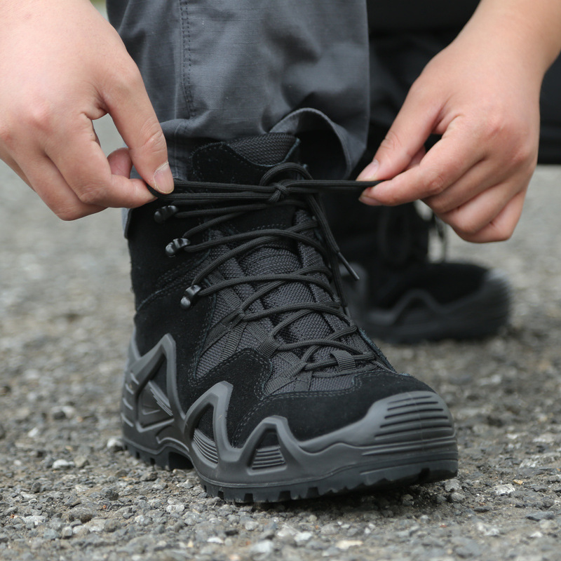 2024 leather Outdoor Mountain Climbing Shoes Desert Trekking Footwear Men's waterproof Hiking Boots