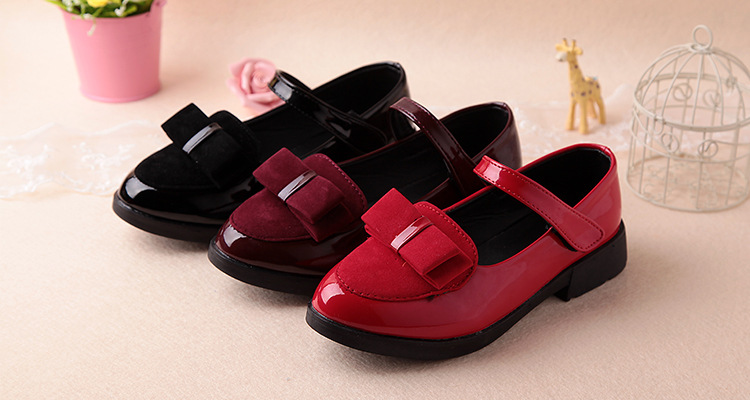 Leather Shoes for Kids Princess Sandals Dress School Fashion Bow Summer Children Black Flat Damping Shoes Wedding Party