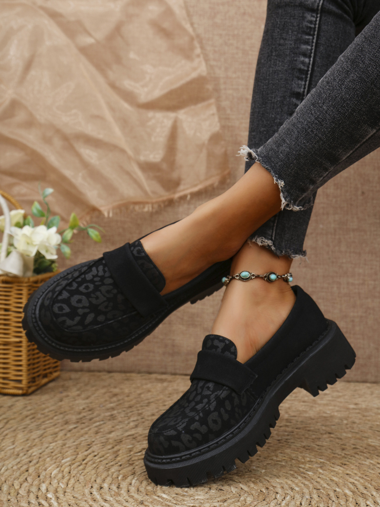 New British style thick soled loafers for women's foreign trade in plus size small leather shoes