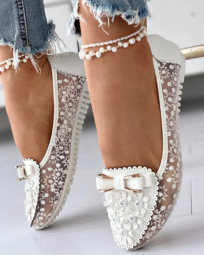 Summer Breathable Solid Color Vulcanized Shoes Floral Embroidery Bowknot Loafers Women Non-slip Flower Sneakers