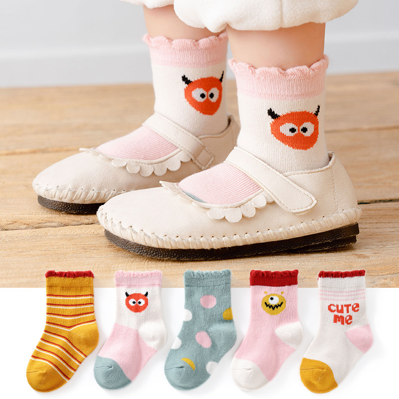 5 pairs of medium tube pure male autumn and winter female baby cartoon children's socks polyester cotton floor socks