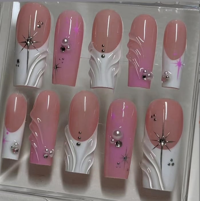 24Pcs/Box Fake nails Detachable False Nails Wear Medium Long Coffin Nails Full Cover Nail Tips Press On Nails
