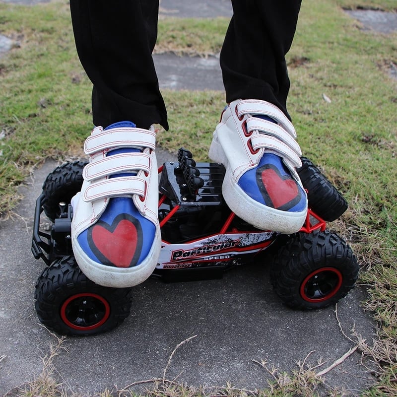 1:12/1:16 4WD RC car with Led lights 2.4G radio high-speed racer dual motor drive off-road control truck Children's toy Gift