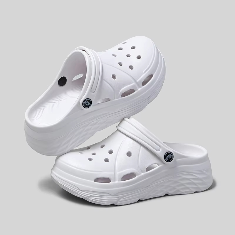 Women's Fashion Platform Sandals Summer 2025 Thick Sole Soft Eva Clogs Garden Shoes for Women Hollow Out Non Slip Beach Sandals