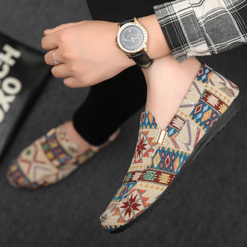 Men's Shoes 2025 Spring New Fashion Lace Up Casual Shoes Mixed Colors Versatile Comfortable Canvas Shoes Lightweight Sneakers