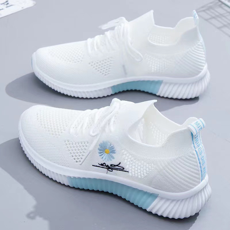 Spring and Summer Women's Flyknit Sports Shoes Fashion Versatile Running Shoes Mesh Breathable Casual Female Student