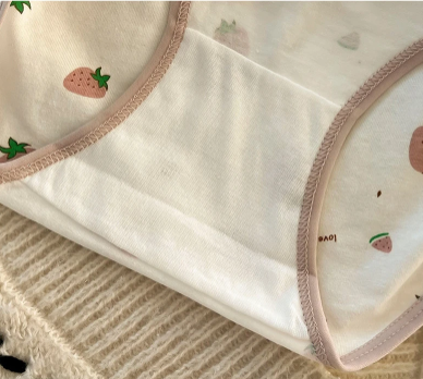 5PCS Kids Girls Cotton Soft Antibacterial Briefs Baby Cute Strawberry Print Panties 2+y Young Children Thin Breathable Underwea