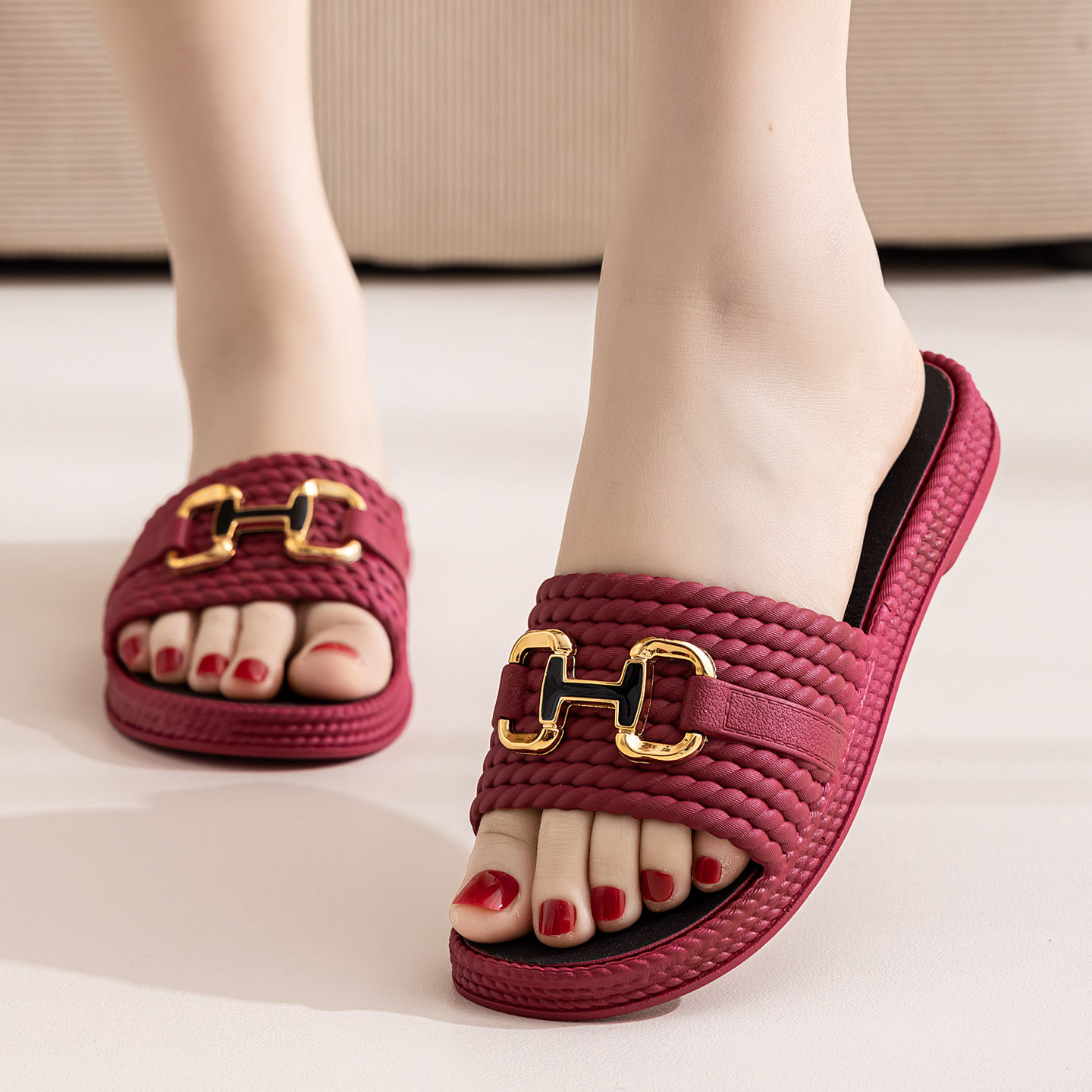 Women's Slippers Trendy Style Beach Slippers Can Be Worn Out Premium Fashion Women's Casual