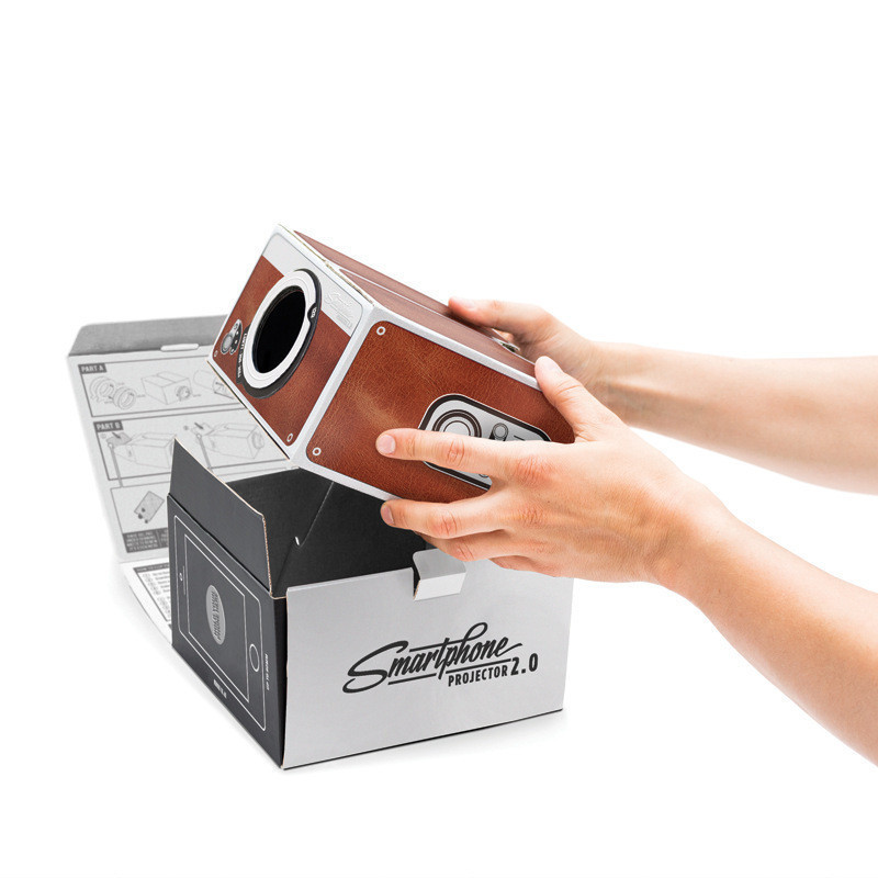 Mini Portable Cardboard Smart Phone Projector 2.0 Mobile Phone Projection for Home Theatre Audio & Video Projector