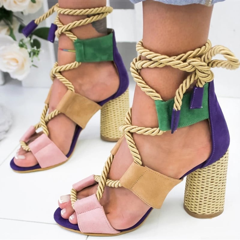 Sandalen Europäische und amerikanische neue Farben passen zu Spitzen-High-Heels für Damen mit spitzen High-Heels