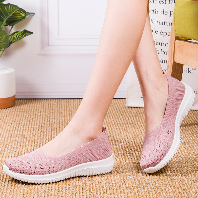 2024 New Flat Flat Flyknit Shoes for Women in Spring and Autumn, Stepping on Middle aged and Elderly Mom's Shoes