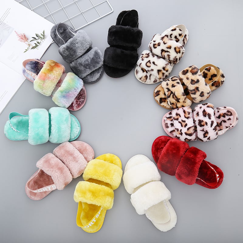 New size women's shoe (35-43) with open toe in warm and comfortable wool Chaussons en peluche