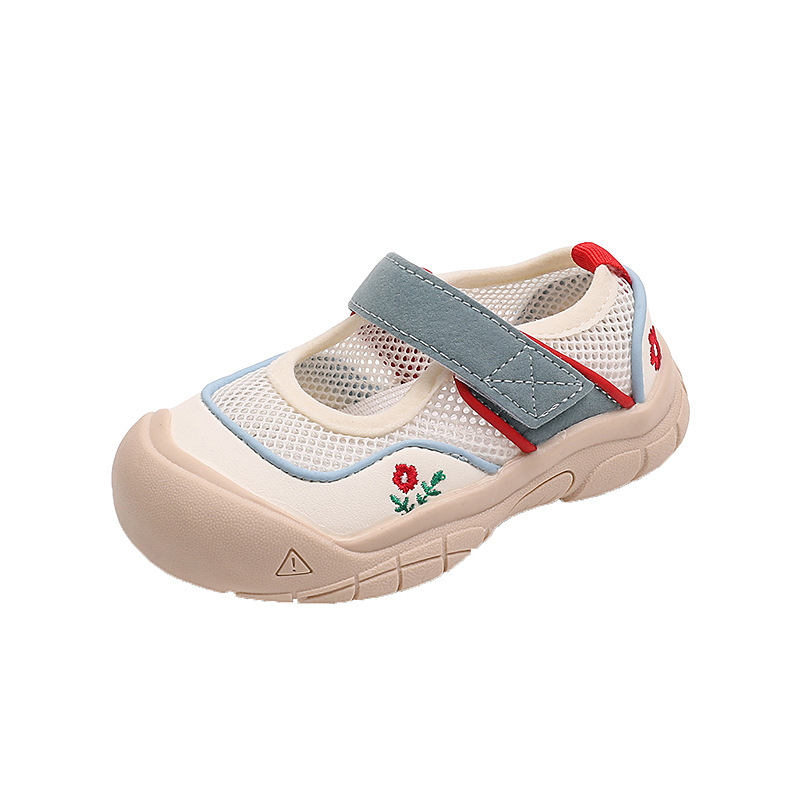 New Kids Girls Sport Shoes Versatile Hook & Loop Cute Flowers Embroidery Summer Children Fashion Sport Shoes Toes Wrapped