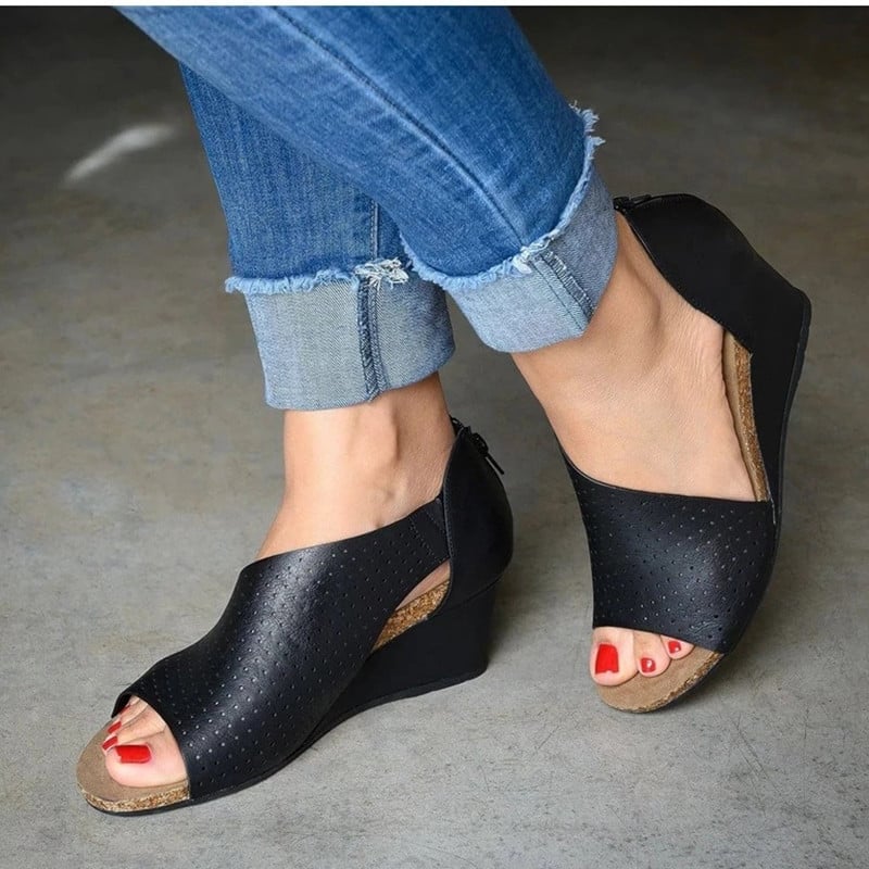 Women's shoes Summer Hollow Breathable Sandals Women's Slope Heel Hollow Fish Mouth Roman Shoes