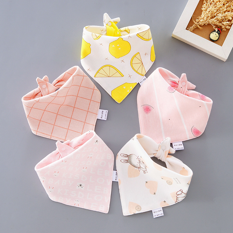 New baby saliva towel baby triangle scarf children cartoon bib bib eating pocket maternal and child supplies