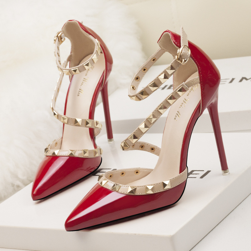 Simple sexy nightclub fine heel Designer Wedge Platform Shoes Women's Sandals Single Stiletto Women's High Heels