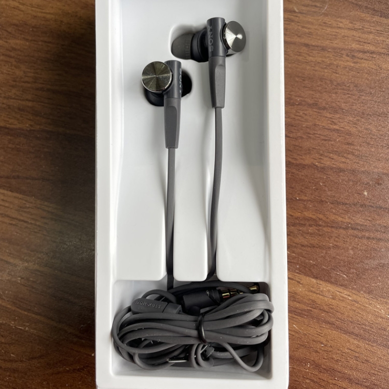 Original Sony MDR-XB75AP Premium In-Ear Extra Bass Earphone with Mic