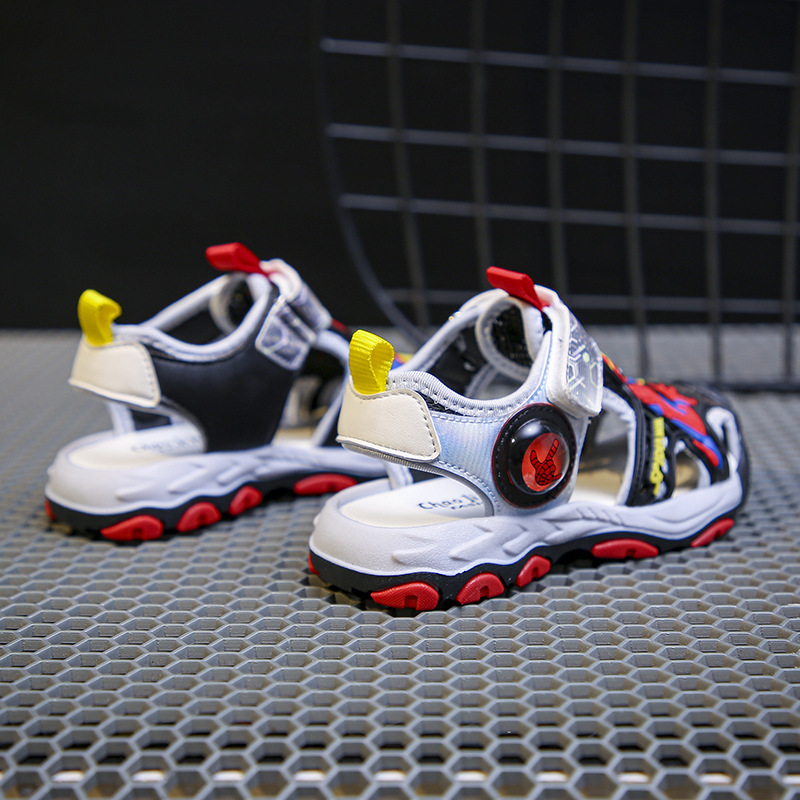 Children's Baotou Sandals Summer New Boys' Shoes Children's Beach Shoes Middle School Students' Soft Sole