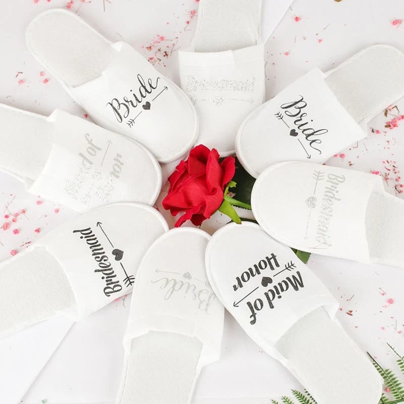 1 pair of bridal slippers Wedding decoration Bride to be team Bridal disposable slippers Bridal shower Hen party decoration DIY