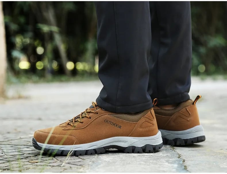 large size walking shoes men fall and winter outdoor non-slip hiking shoes boots