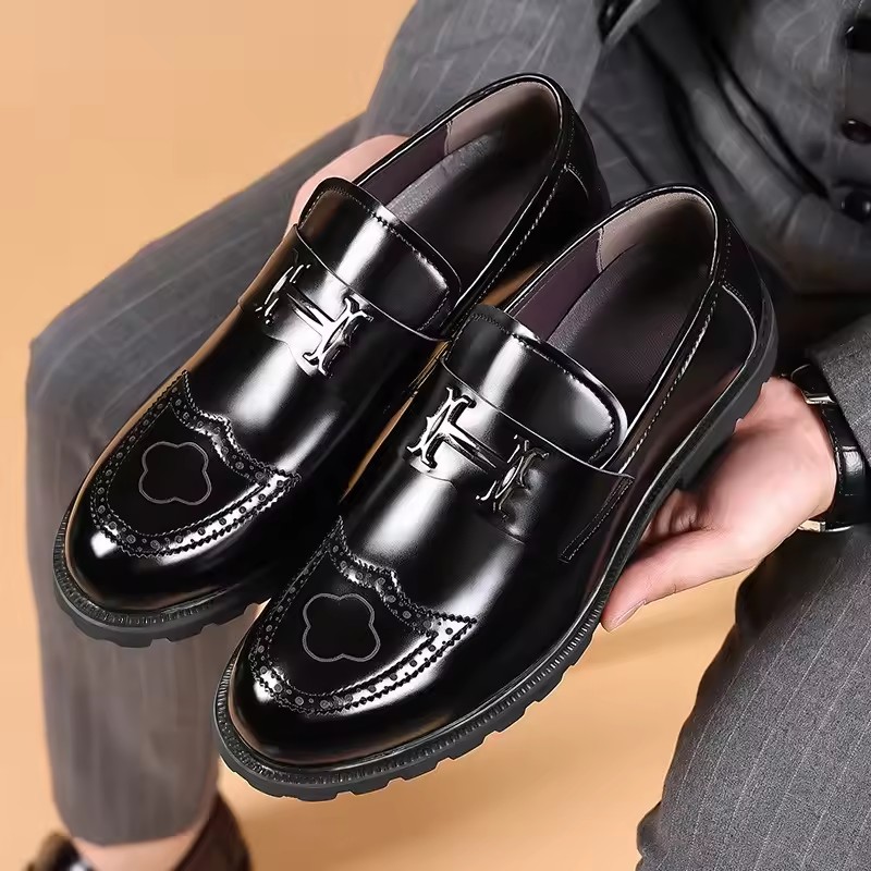 Open bead matte craft leather shoes with men's polished dual tone upper and men's shoe cover