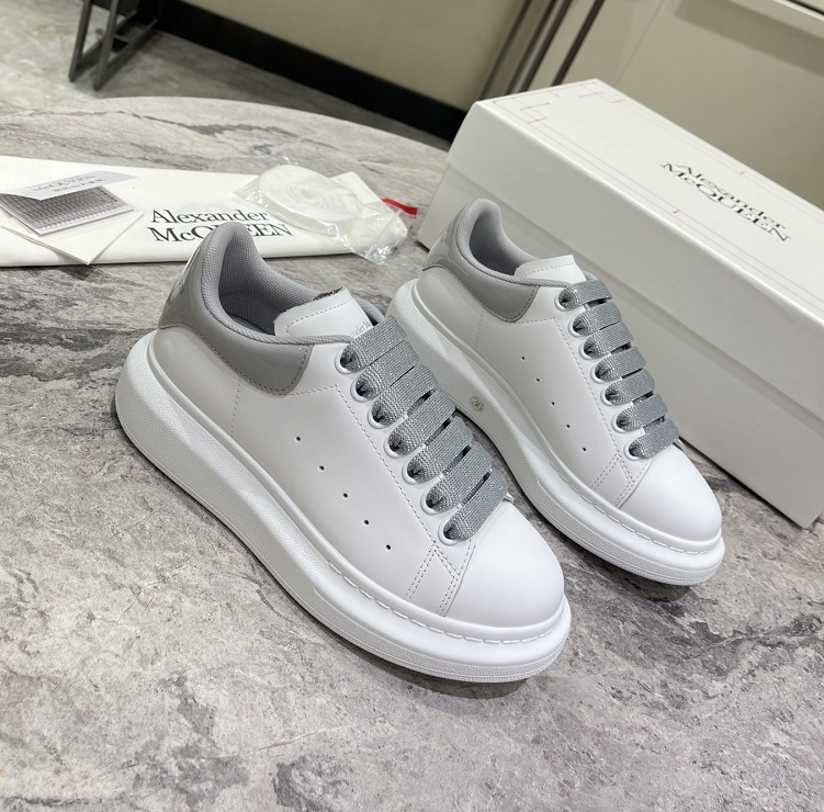 Alexander McQueen original unisex sneaker couple fashion shoes