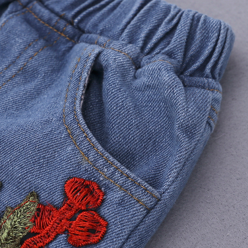 Girls fashion creative pure white openwork lace sling sleeves shirt rose embroidered denim pants suits