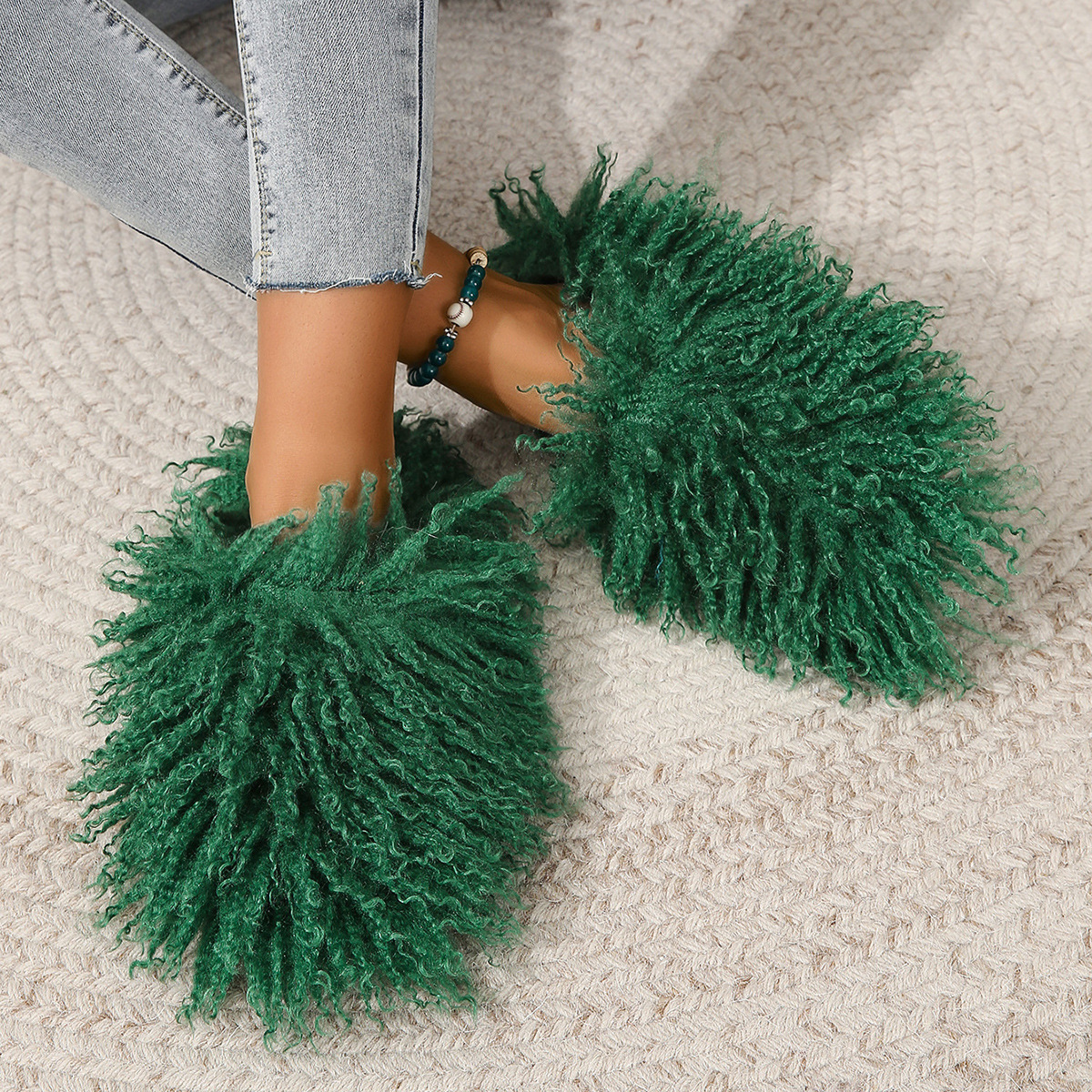 New Women's Wool winter Slippers Wool Home Warmth Flat Bottom Non slip Sleeve Durable Sandals Fashion Large size Slippers 36-51