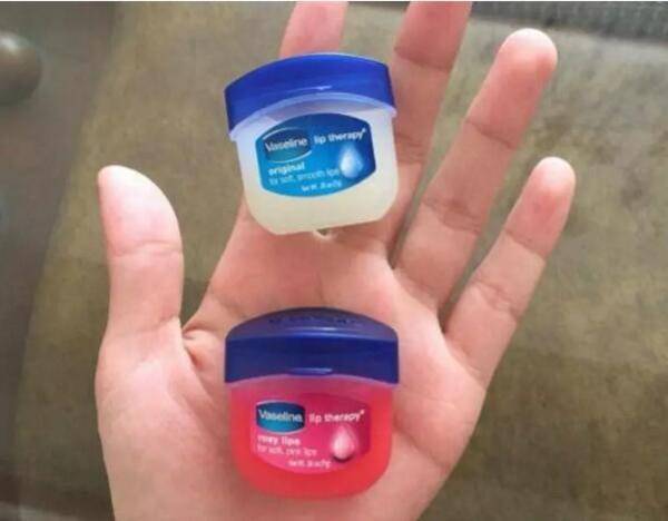 Hot Vaseline Cream Rosy Lip Balm Lasting Long Lip Therapy Soft and Smooth Lips makeu