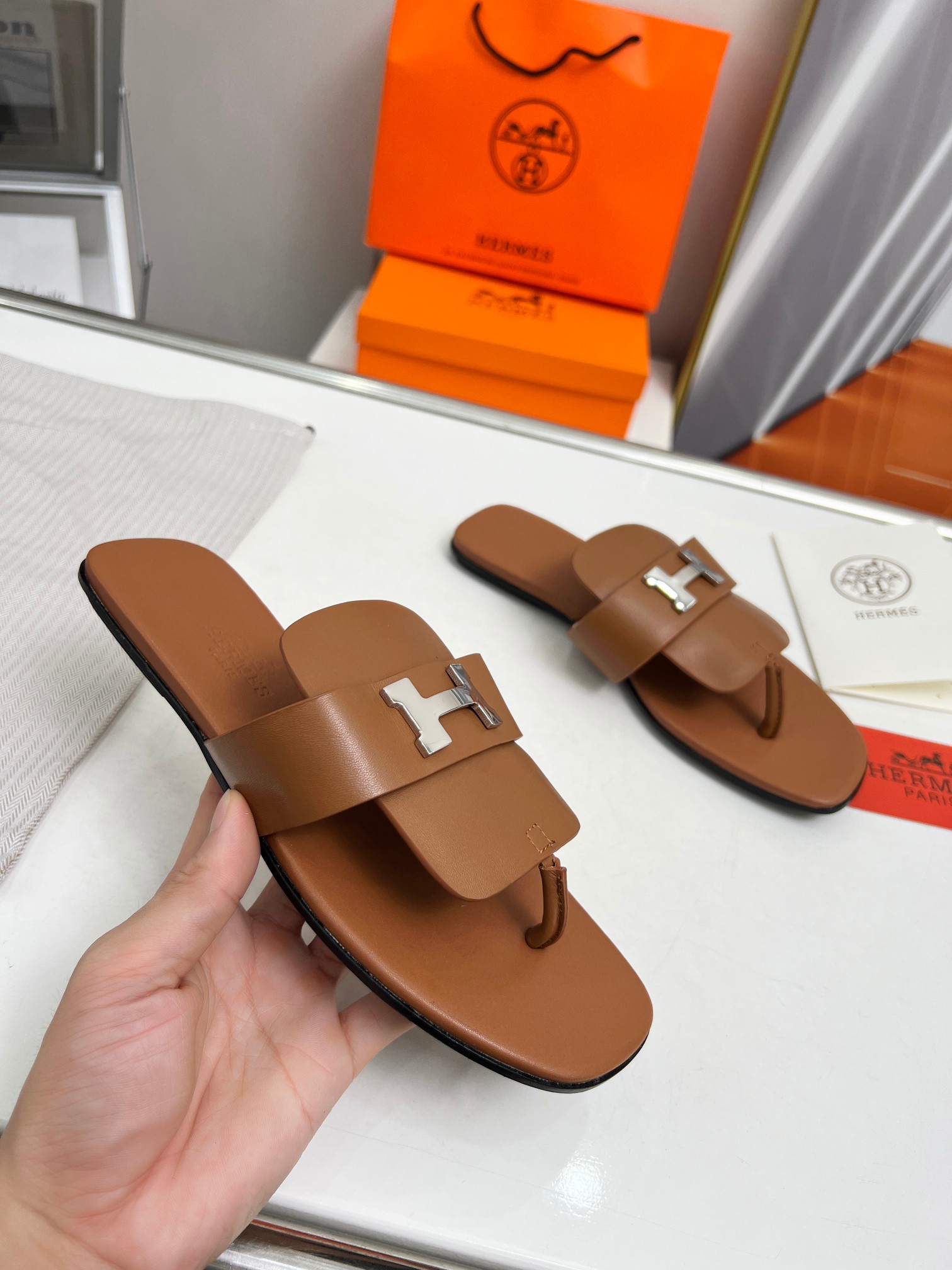 Hermes new fashion trend sandals ladies casual shoes all-match temperament slippers