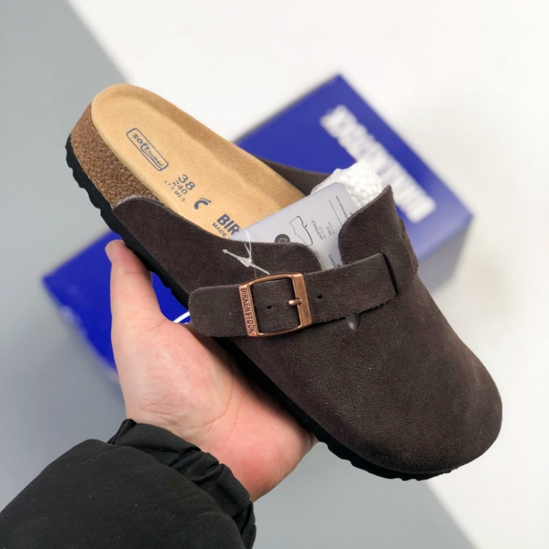 New Birkenstock sandals: made of soft, cushioned cowhide suede for all-day comfort; unisex round-toe summer sandals