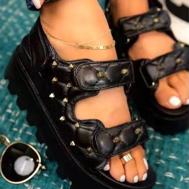 2023 New platform sandals female rivet plaid muffin European and American plus size one word Velcro Roman sandals Sandales