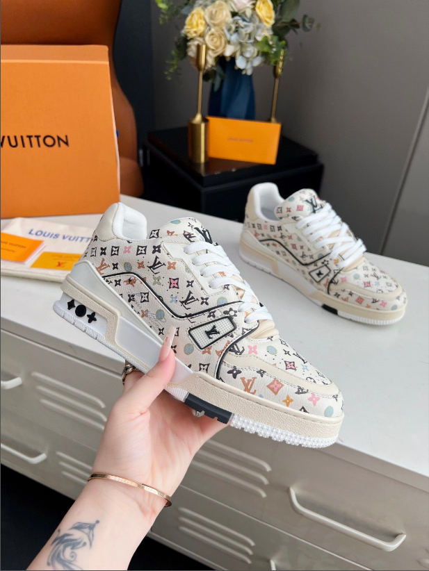 LV high-end couple style fashion printed sneakers casual sports shoes