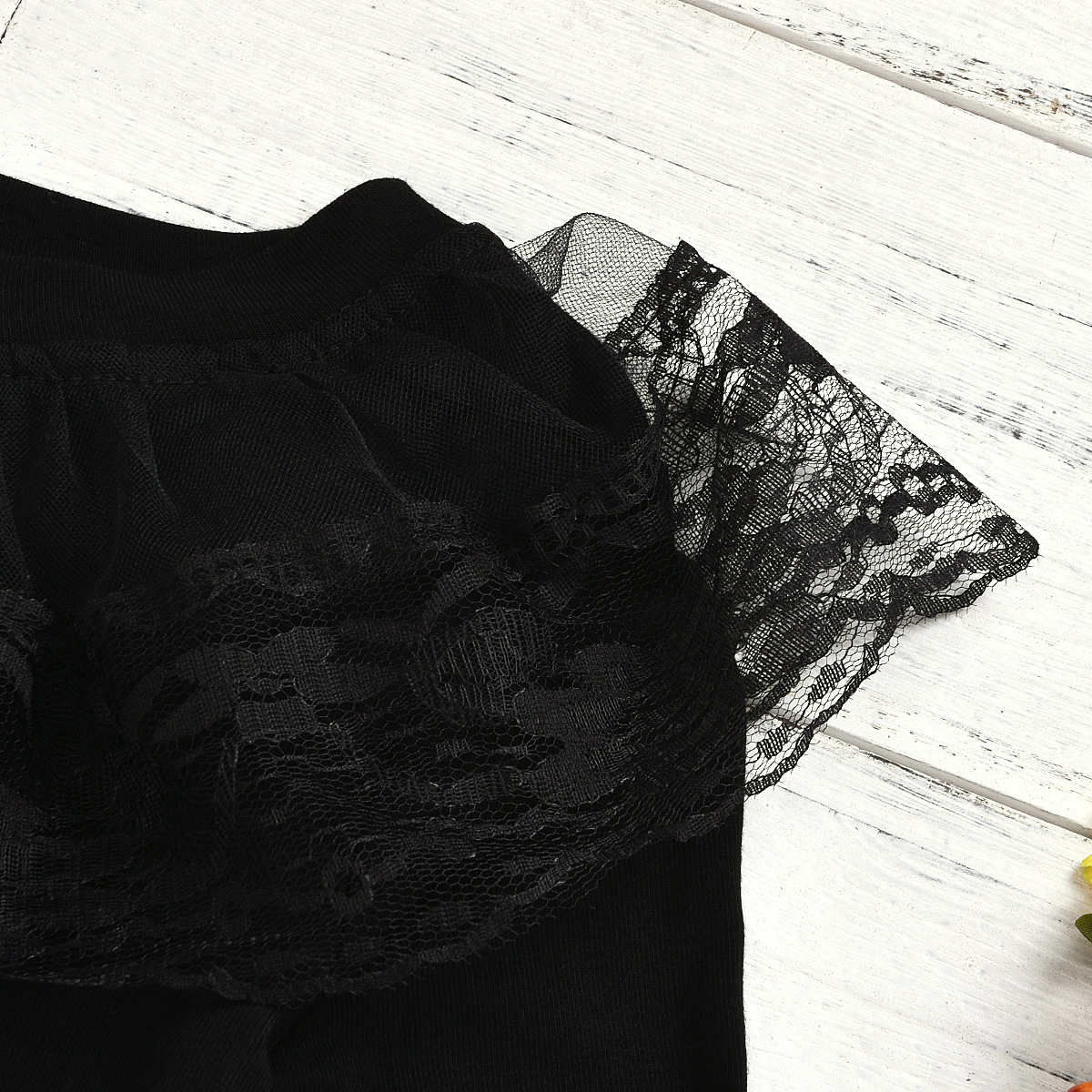 Autumn and winter 22 style baby lace collar long sleeve plaid shoulder skirt girls' suit