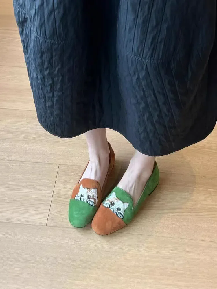 Top quality cat emboridery slippers woman flock moccains non-slip animal kitten shoes ladies square toe two-tones ballet flats