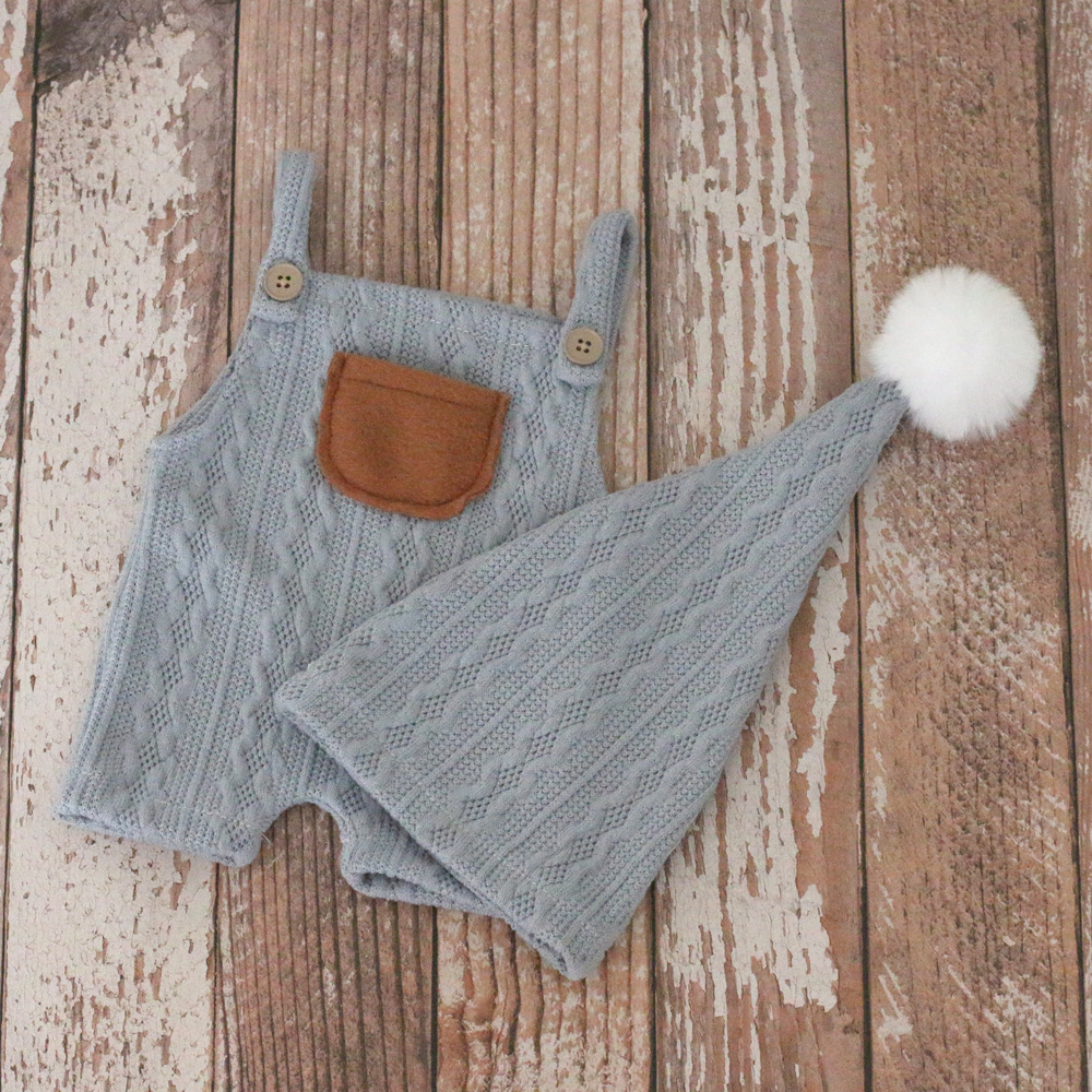 Newborn photography clothing, photography clothing, baby fur ball hat, shoulder strap, shorts set