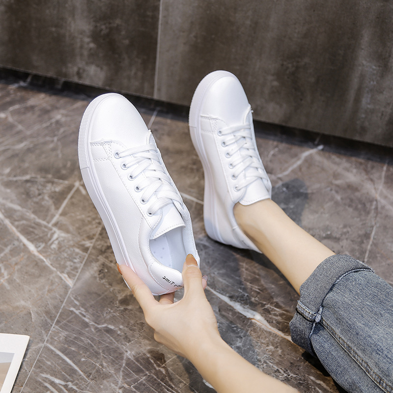 2025 White women's shoes sports outdoor travel casual shoes comfortable thin spring and autumn summer