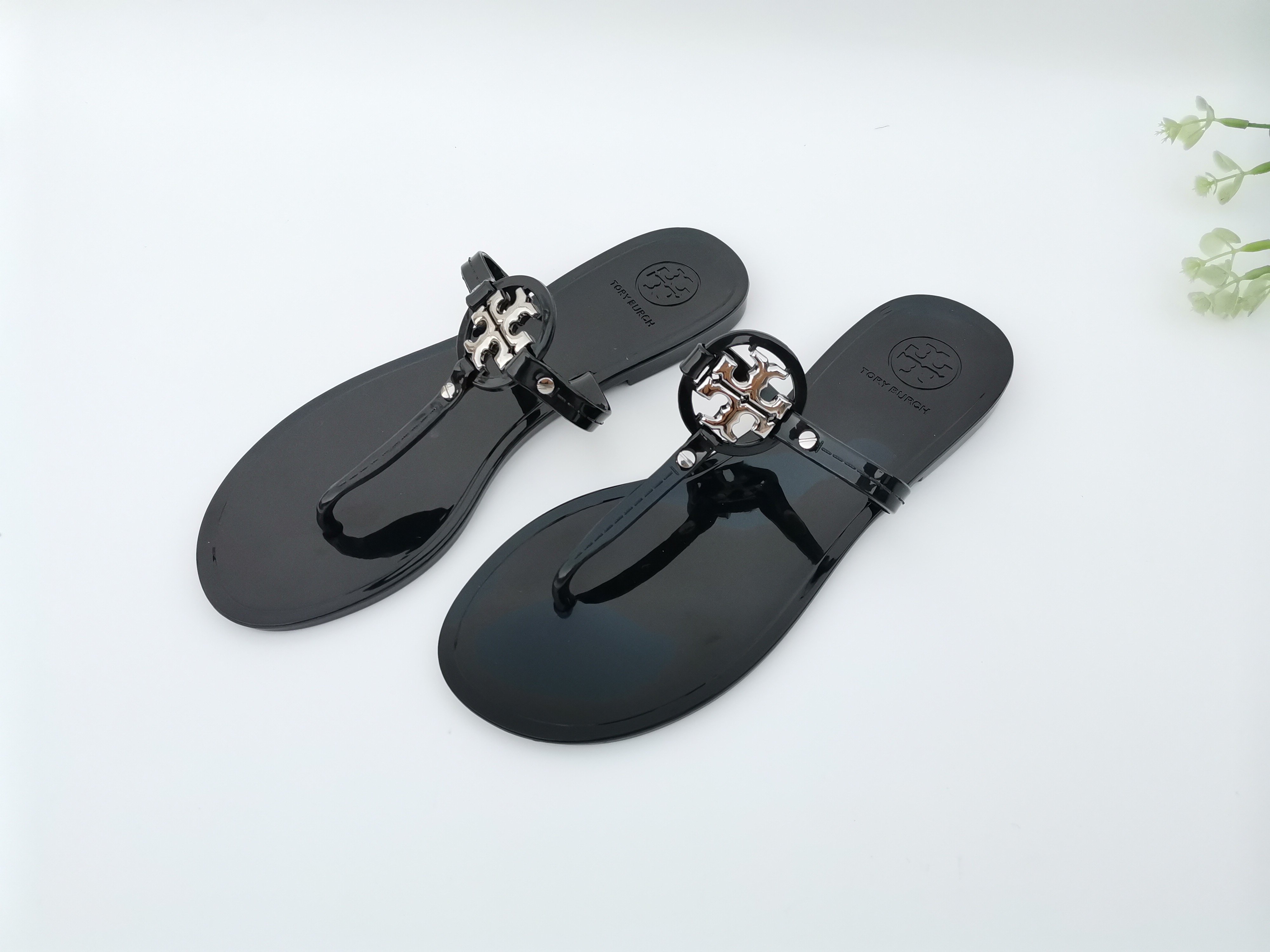 ToryBorch Women Beach Flip Flops Butterfly Floral Summer Fashion Slippers Ladies Comfy House Shoes Woman Home Flat Sandals