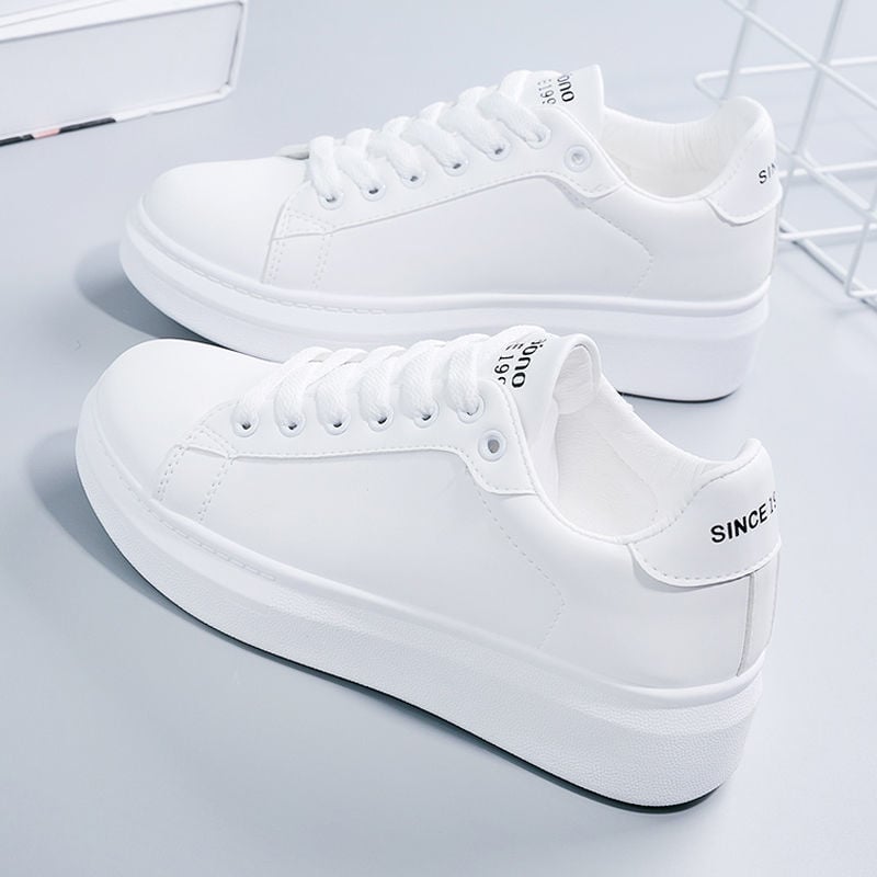 Spring and Autumn Women's Shoes Fashion Leisure Breathable Soft Sole Leather Top Heightened Dad's Shoes