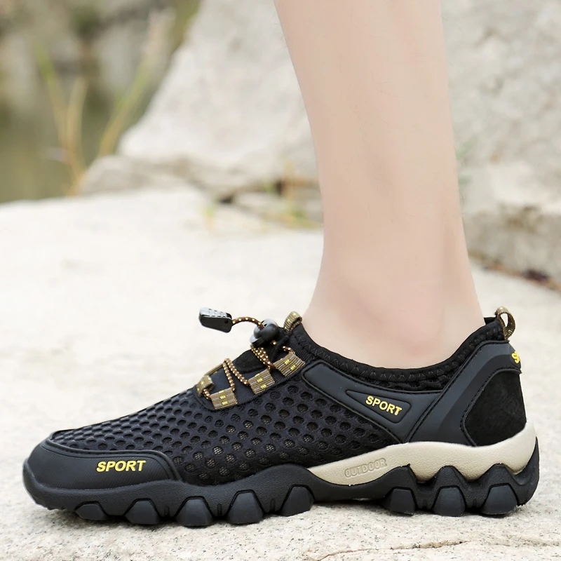 Breathable Sneakers Men Shoes Fashion Shoes For Men Climbing Hiking Shoes Men Outdoor Beach Wading Tenis Barefoot Sneakers