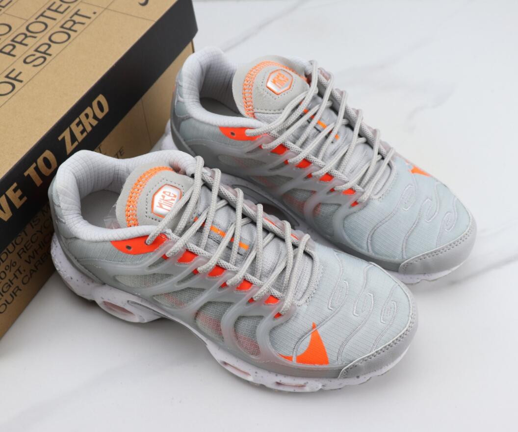 Nike Air Max Terrascape Plus: Full-Palm Air Cushioning, Breathable Design for Casual and Sports Use