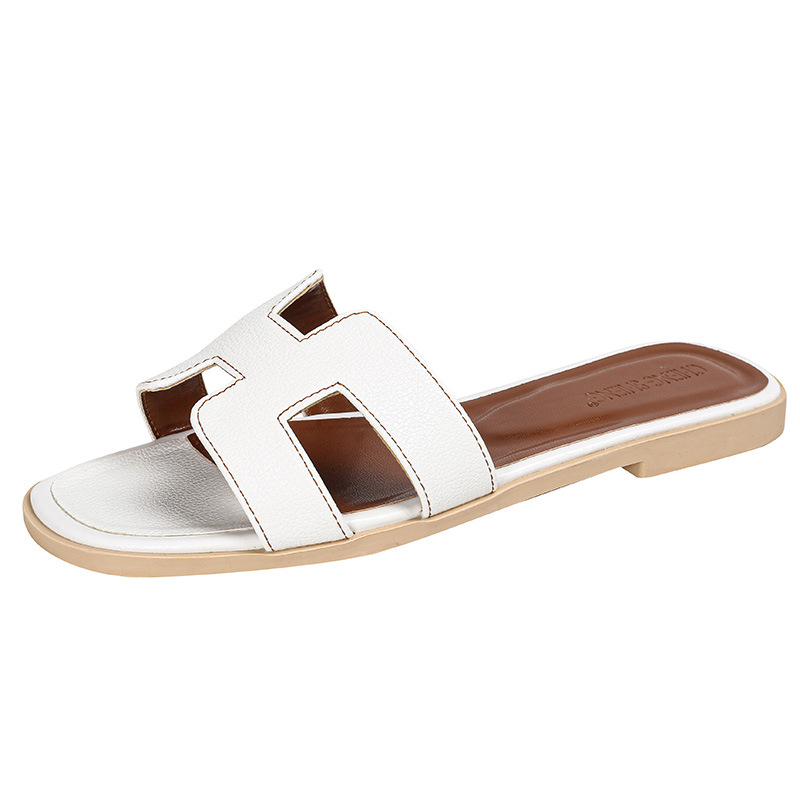 Hermes slippers for women's summer outdoor wear, new flat bottomed travel and vacation beach one size large sandals