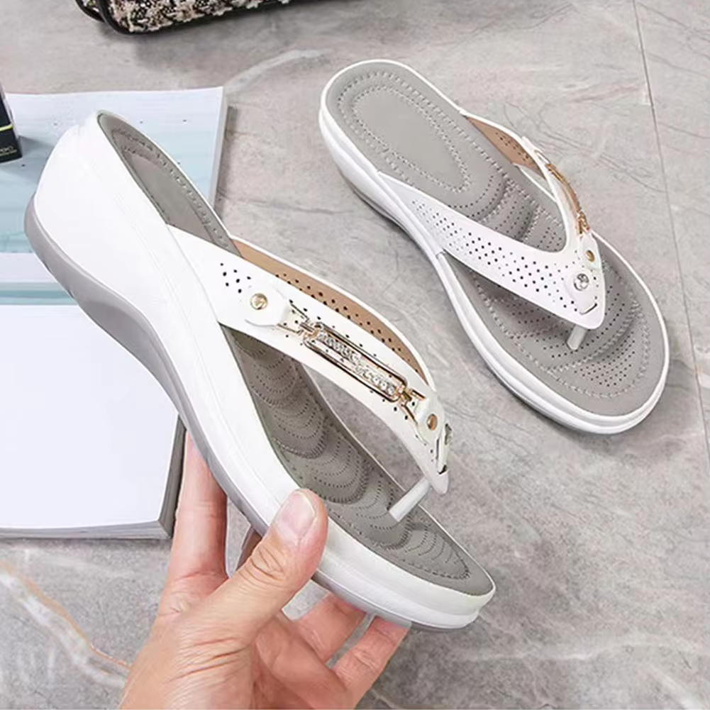 Women's Slippers New Fashion Slides Non-Slip Shoes Beach Sandals Women Outside Leisure Flip Flops Wear Open Toe